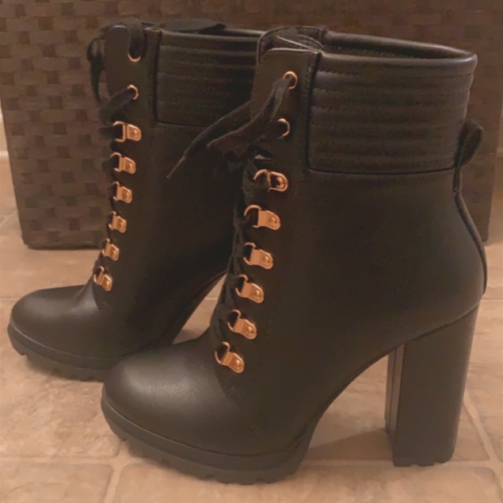 Black heel booties